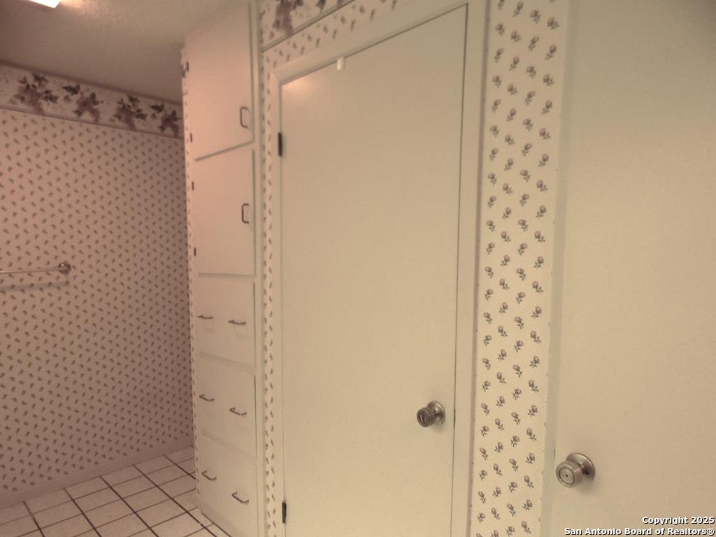 40 Encino Loma, ,  78102 — photo 1
