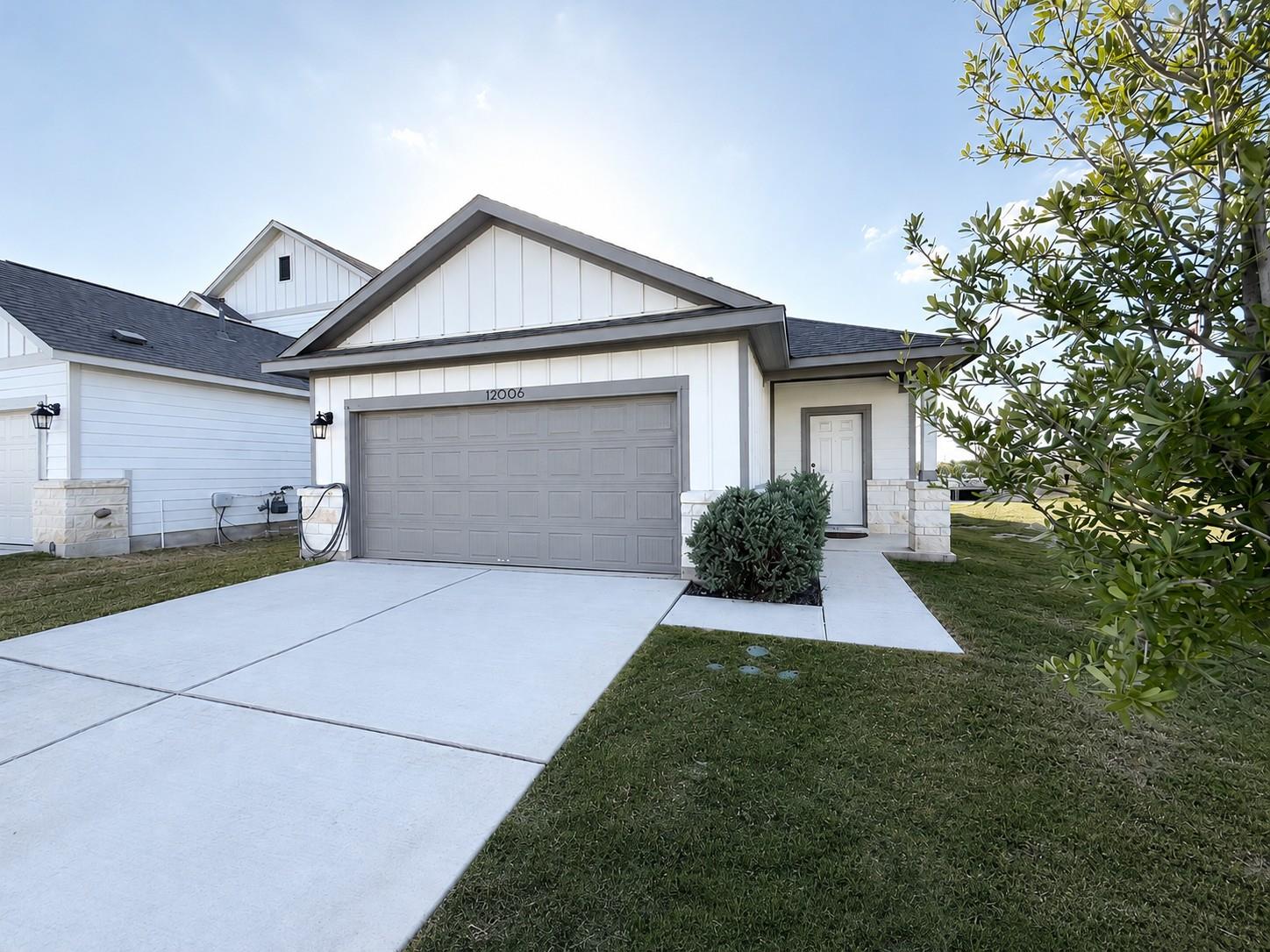 12006 Curlin, Buda, TX 78610 — photo 1