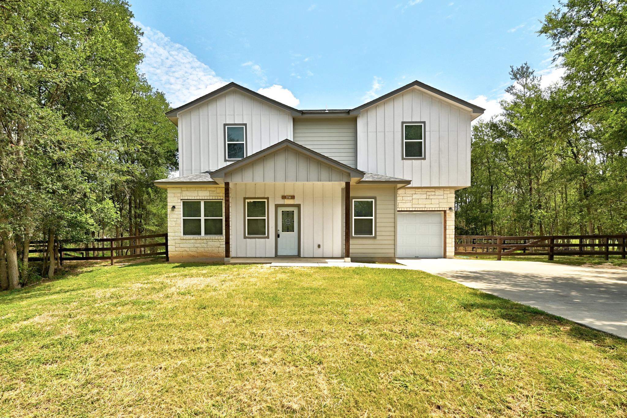 354 Lamaloa, Bastrop, TX 78602 — photo 1