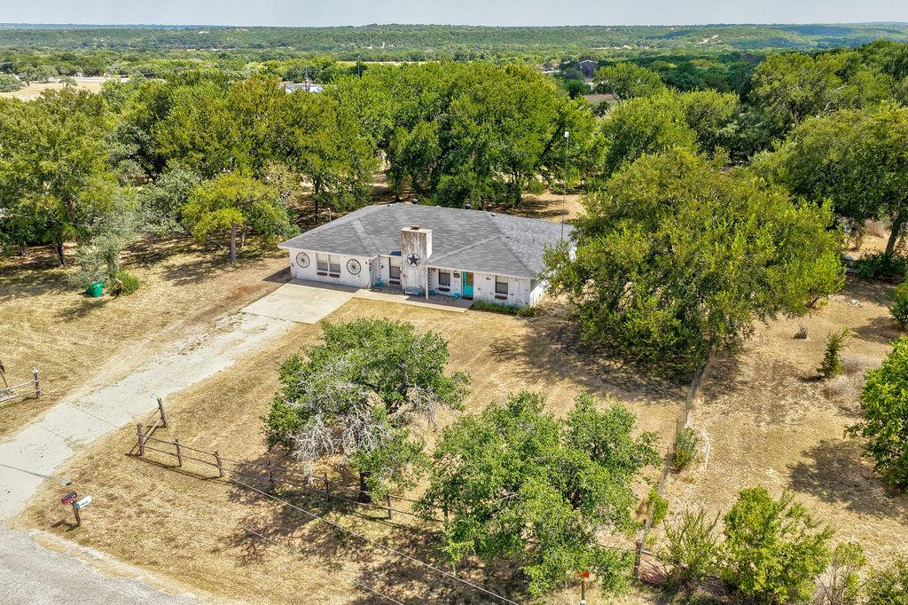 452 County Road 3081, Lampasas, TX 76550 — photo 1