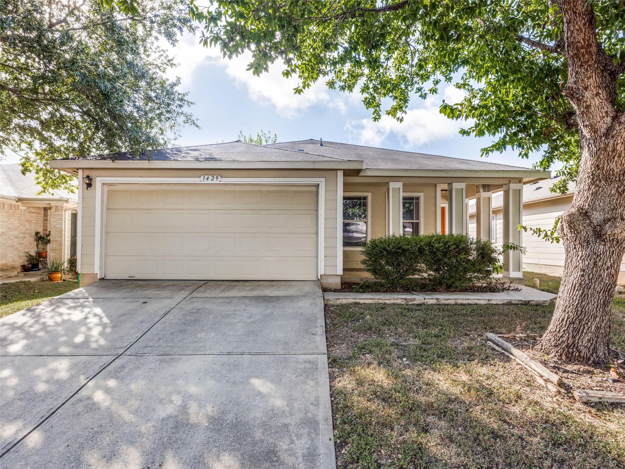 1429 Poppy Seed Ln, Austin, TX 78741 — photo 1