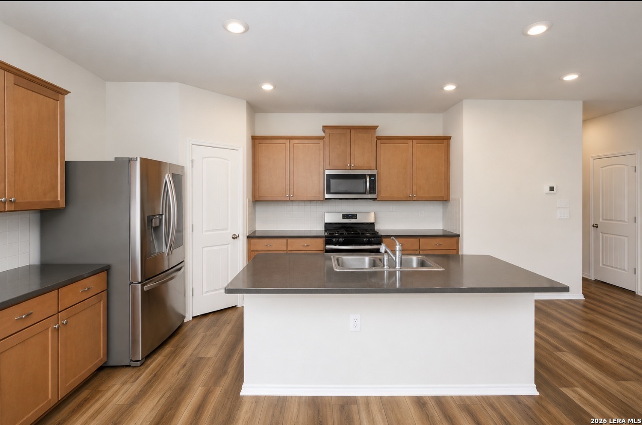 6806 Prue  66, ,  78240 — photo 1