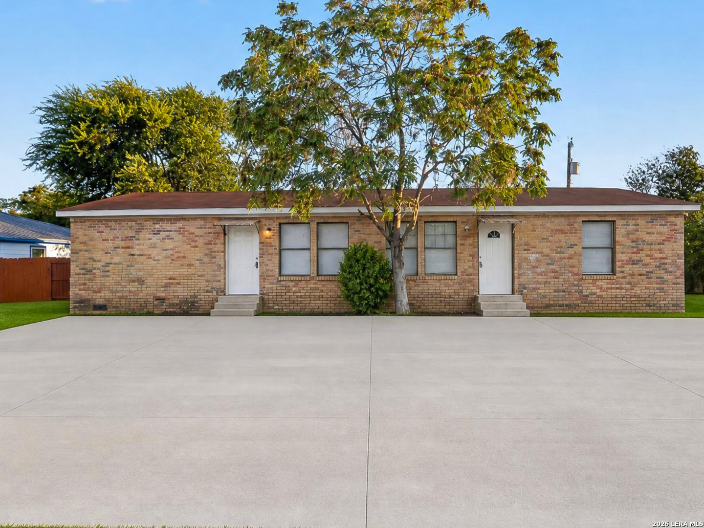 425 San Blas, San Antonio, TX 78214 — photo 1