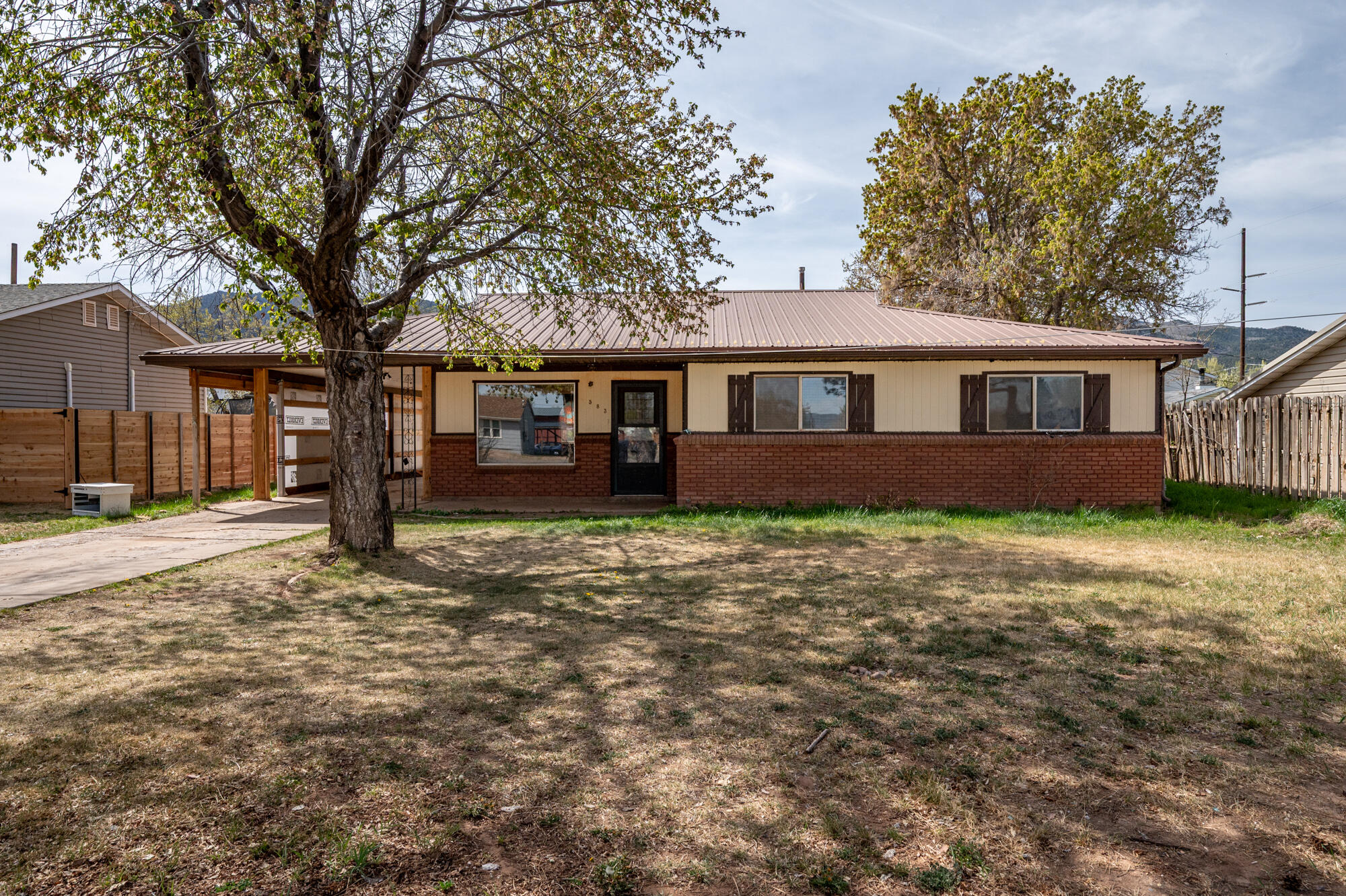 583 W Center ST, Parowan, UT 84761 — photo 1