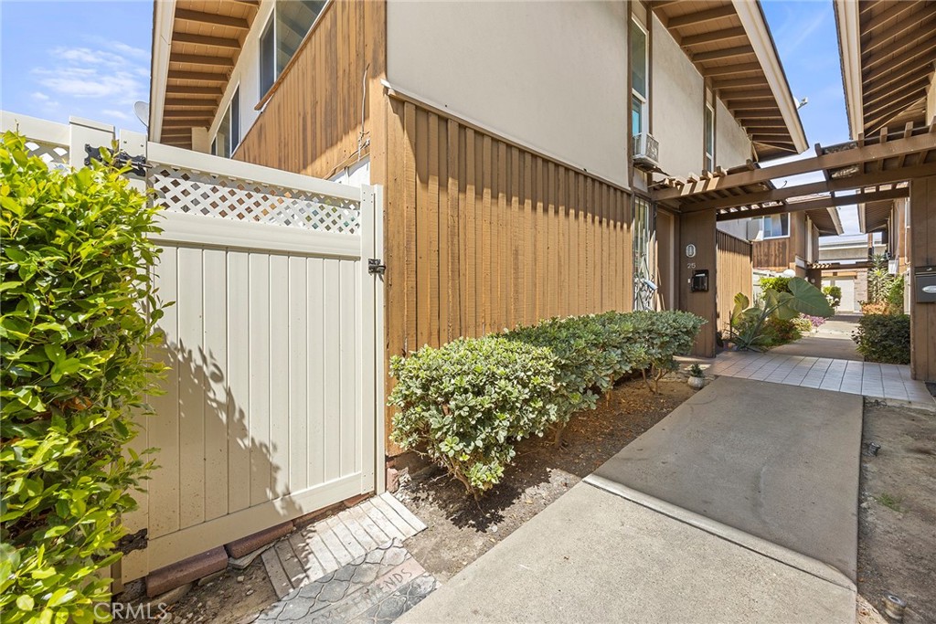 15500 Tustin Village 25, Tustin, CA 92780 — photo 1