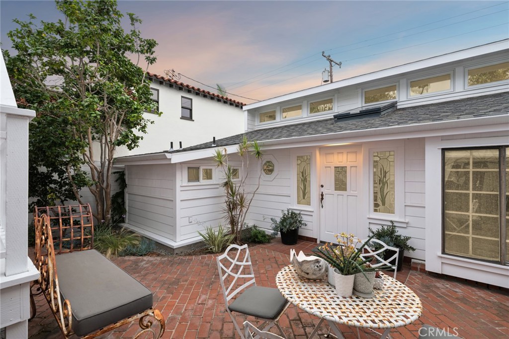 1143 Catalina Street, Laguna Beach, CA 92651 — photo 1