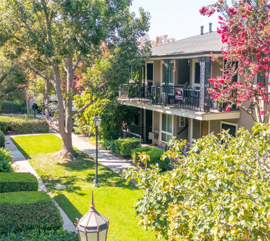 660 S Glassell 12, Orange, CA 92866 — photo 1