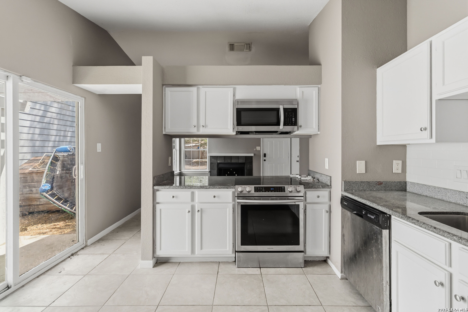 2823 CHERRY FIELD DR, , 78245 — photo 1