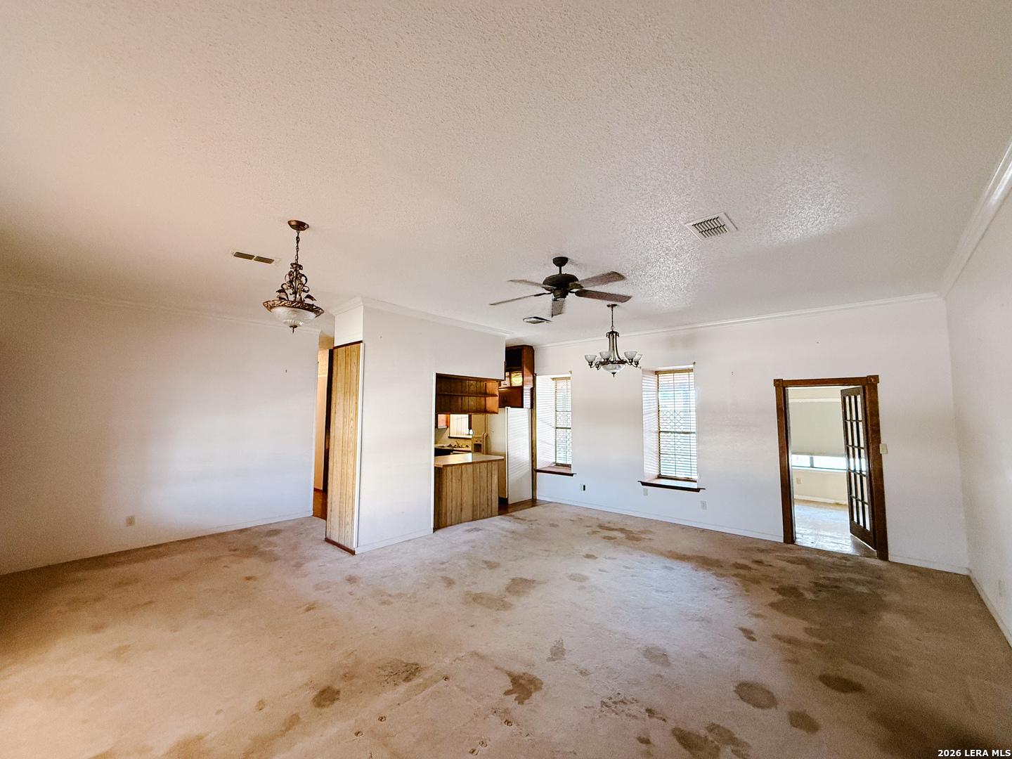 32 Baylor, , 78832 — photo 1