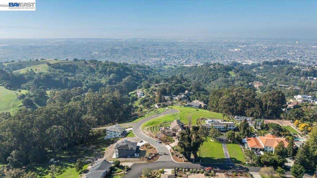 6 Turner Ct, Oakland, CA 94605 — photo 1