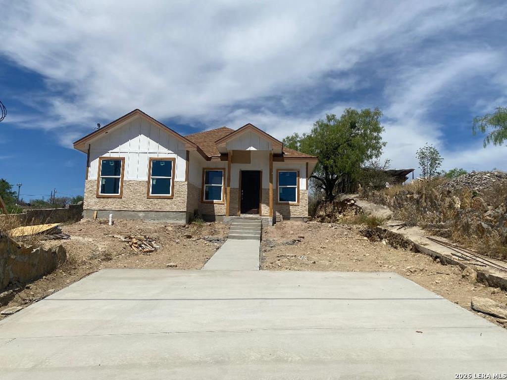2095 CALLE COYUNDA, Eagle Pass, TX 78852 — photo 1
