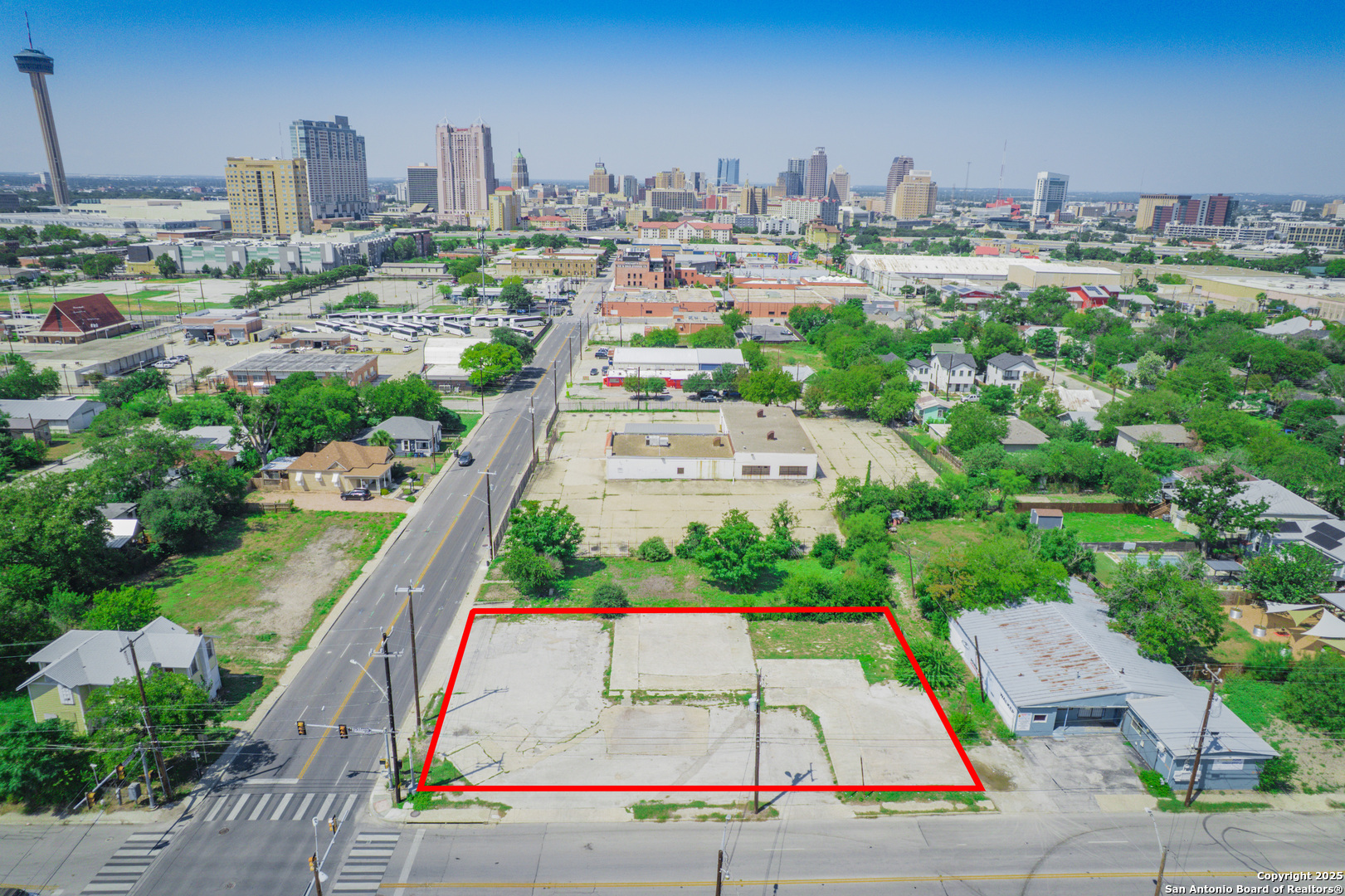 1533 E Houston St, ,  78202 — photo 1