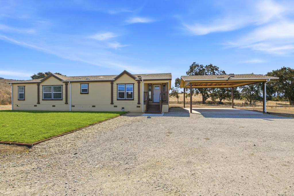 4000 Prunedale Avenue, Gilroy, CA 95020 — photo 1