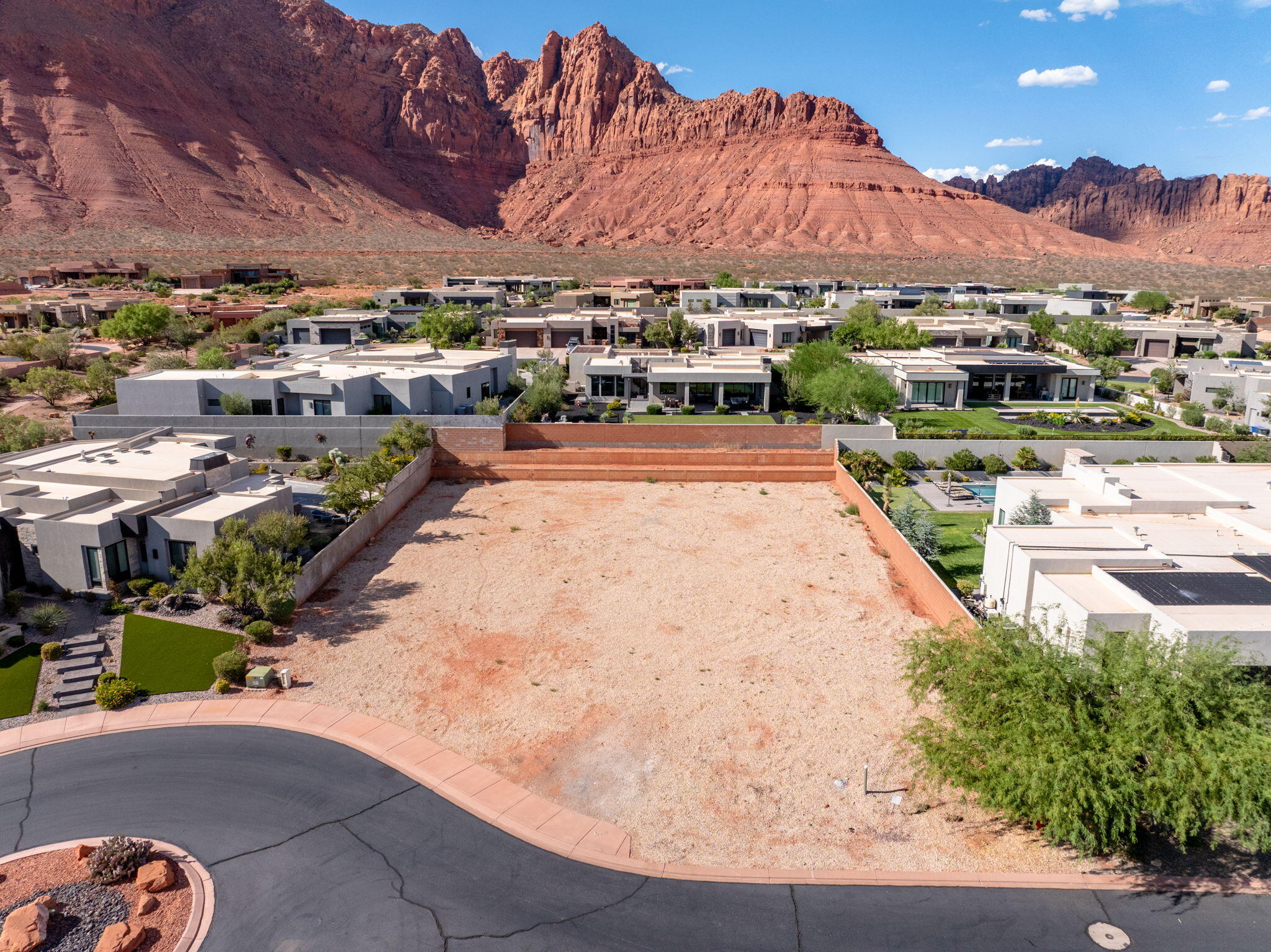 633 E Flint Rock Cir CIR, Ivins, UT 84738 — photo 1