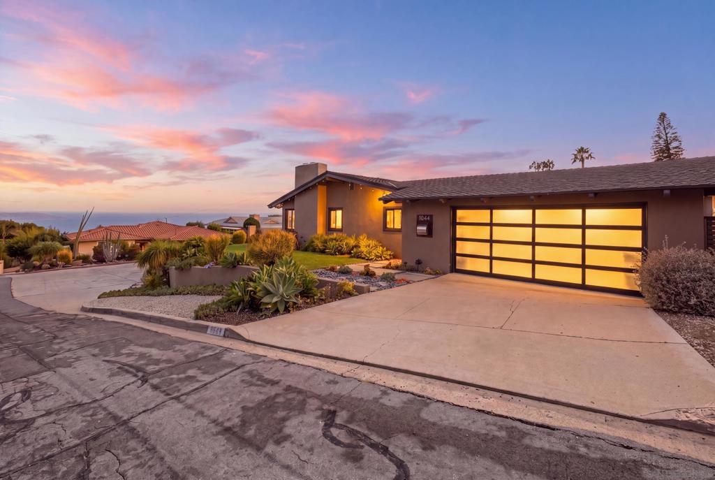 1044 Avenida Amantea, La Jolla, CA 92037 — photo 1