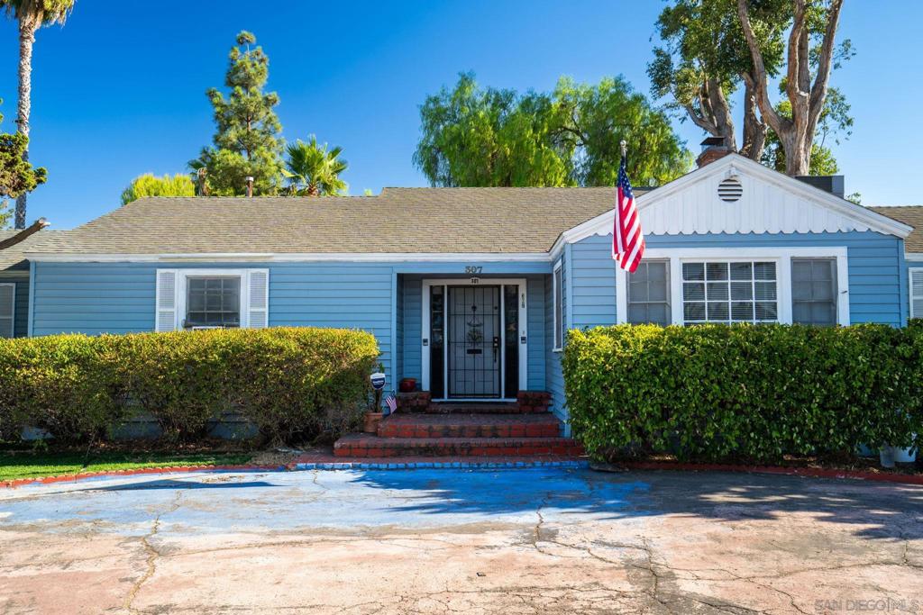 307 E Washington Ave, El Cajon, CA 92020 — photo 1