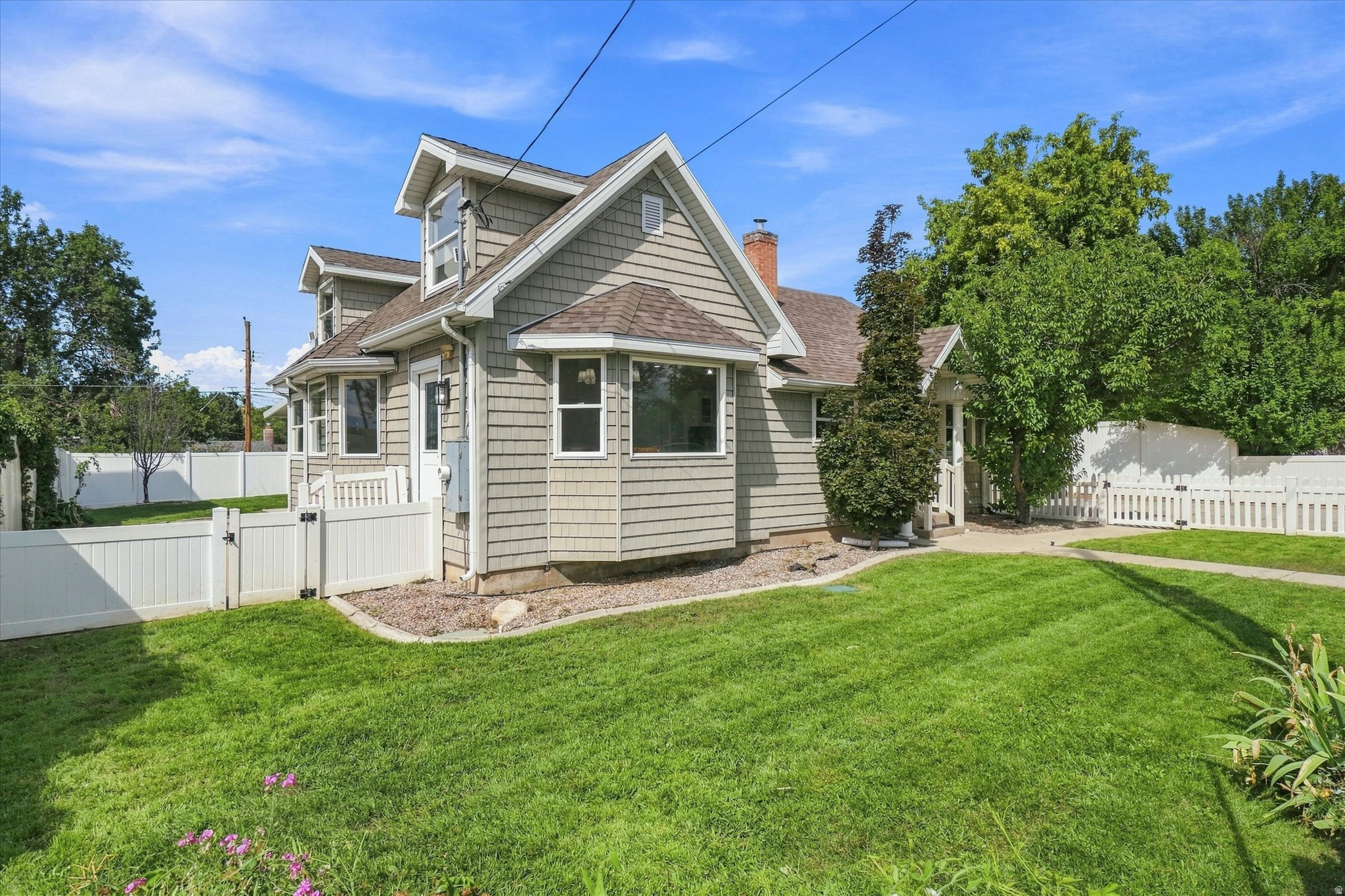 1411 E WOODLAND AVE, Salt Lake City, UT 84106 — photo 1