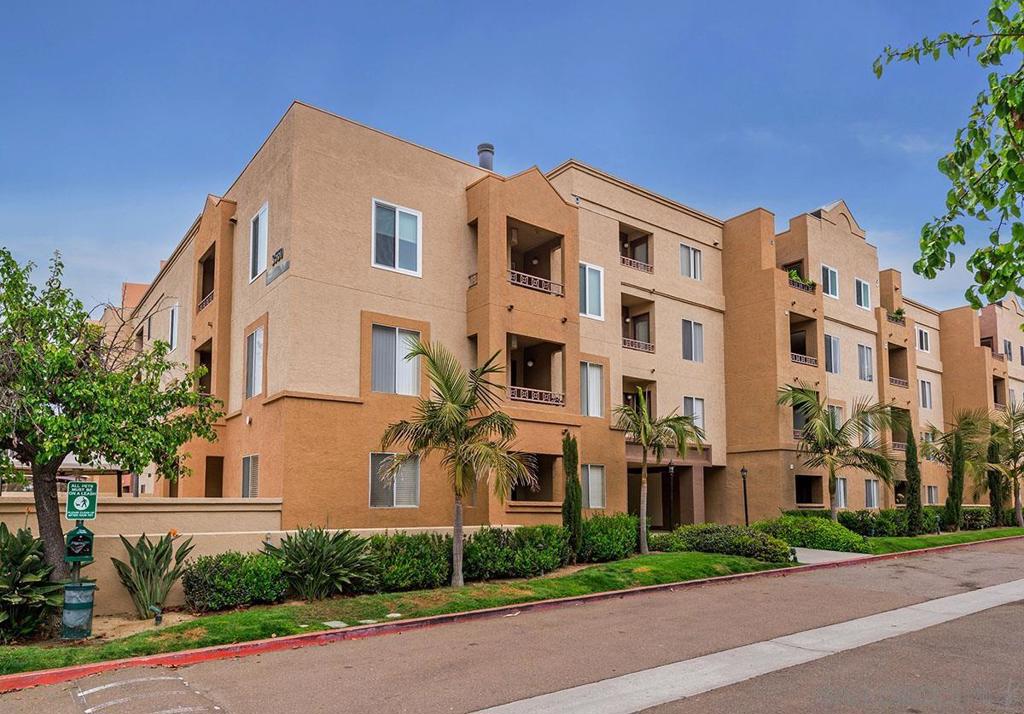 3550 Lebon Dr 6227, San Diego, CA 92122 — photo 1