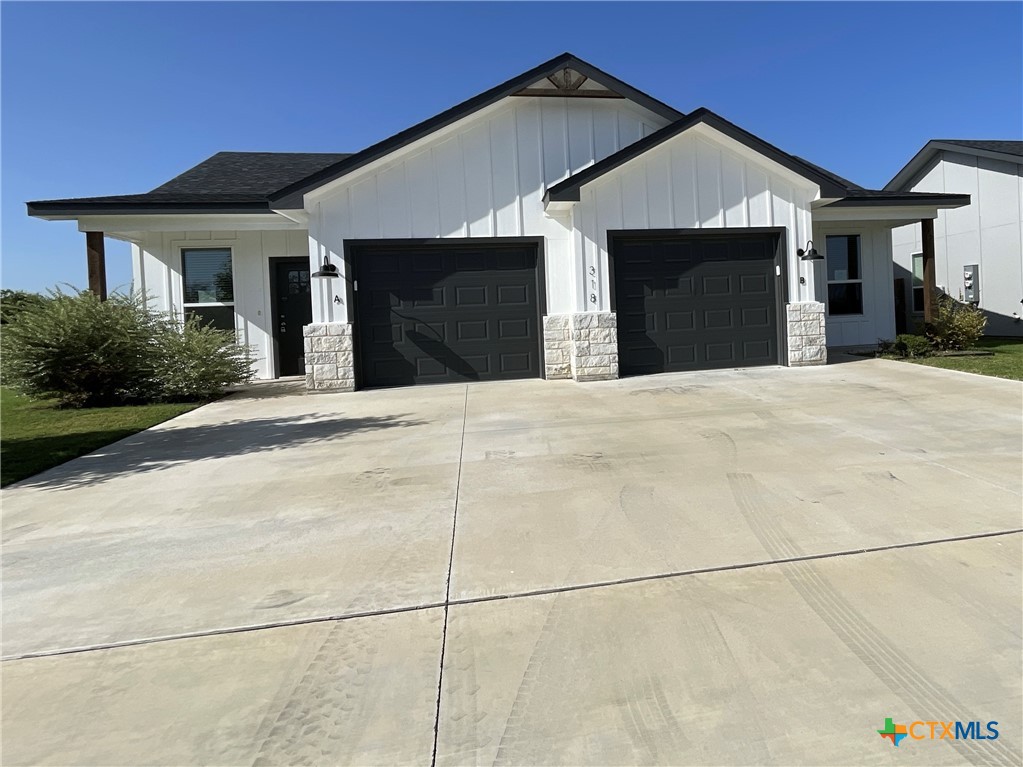 318 Dolphin Drive A, Temple, TX 76501 — photo 1