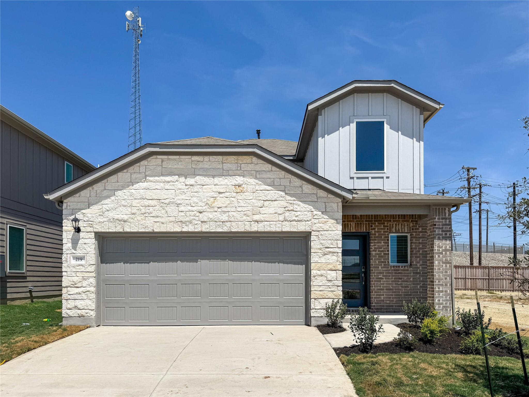 219 Mad Pupper, Buda, TX 78610 — photo 1