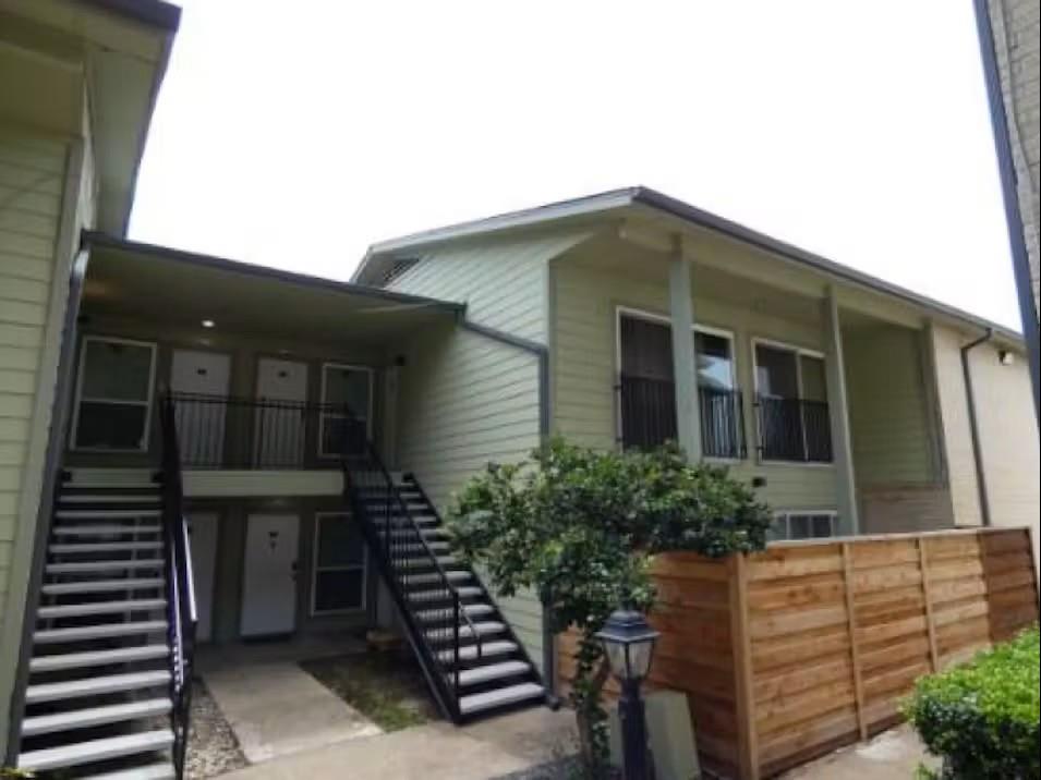 2124 Burton, Austin, TX 78741 — photo 1