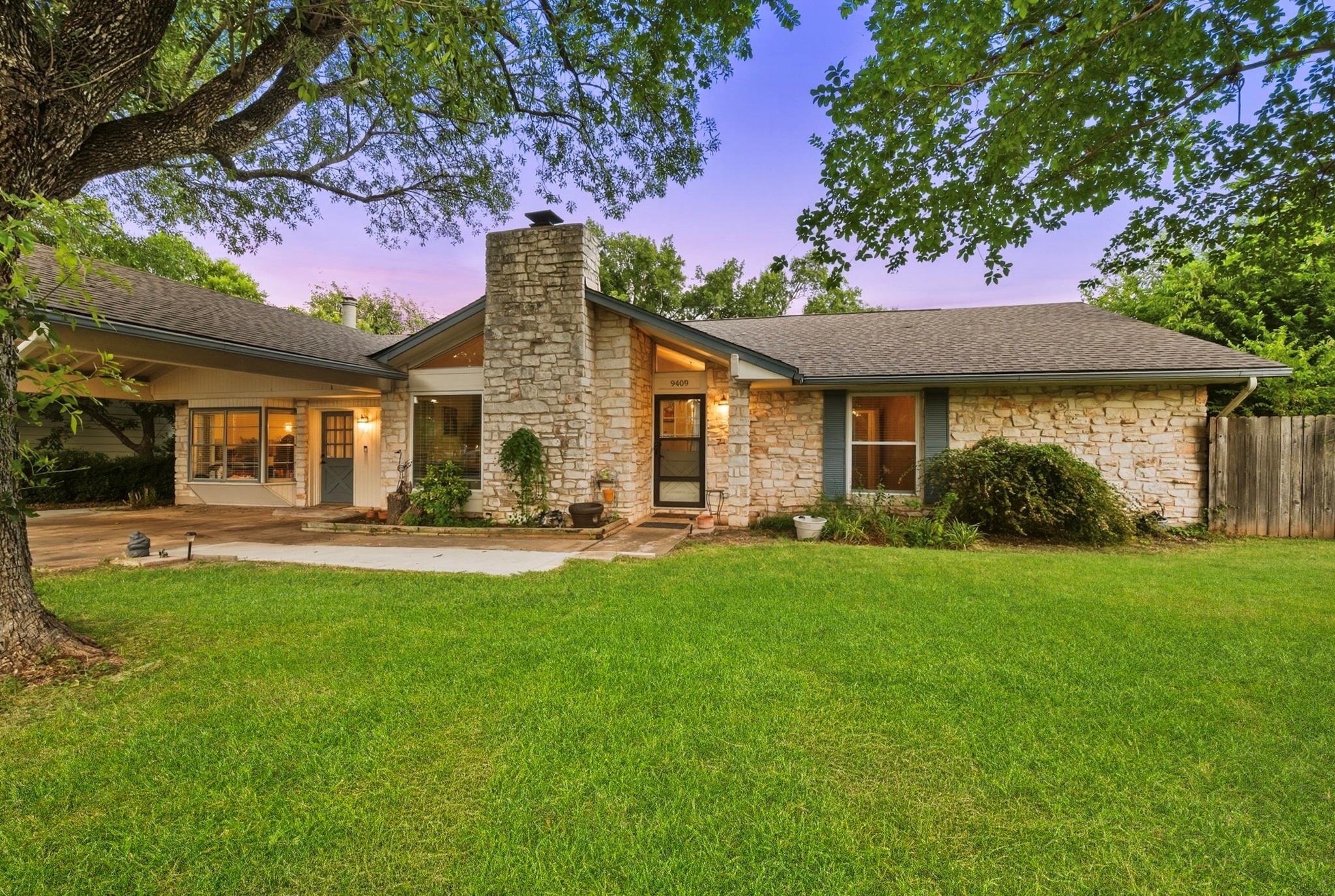 9409 Braeburn, Austin, TX 78729 — photo 1