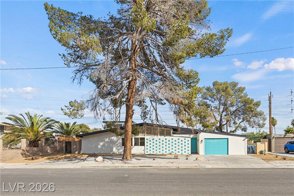 3368  Nahatan Way, Las Vegas, NV 89169 — photo 1