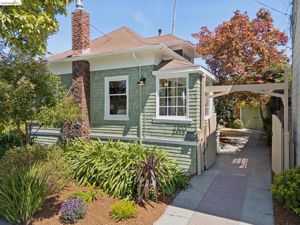 2435 Valley Street, Berkeley, CA 94702 — photo 1