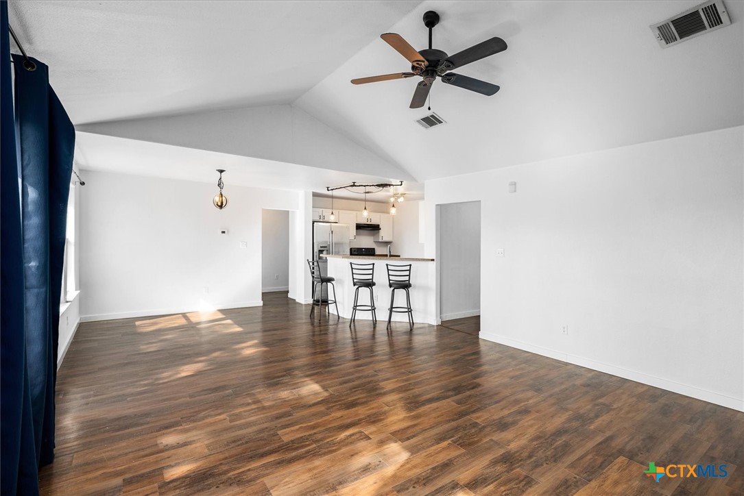 1514 Windridge, Lockhart, TX 78644 — photo 1