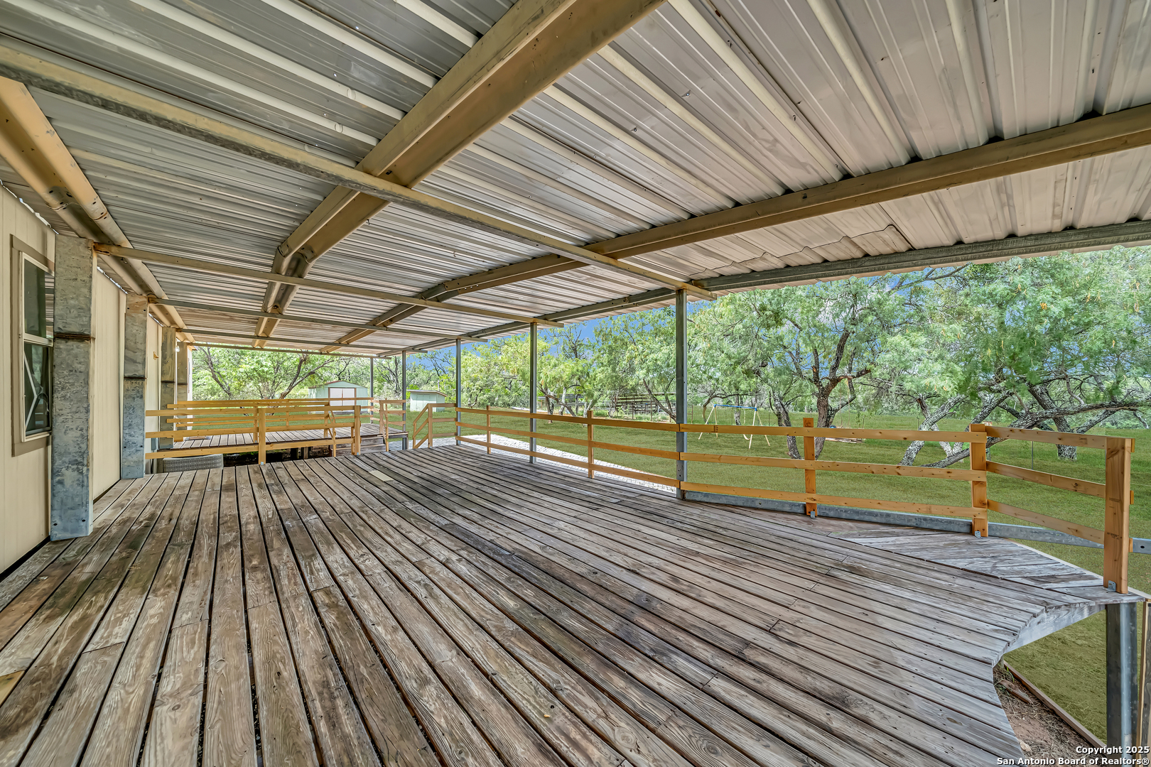 6 River Bluff Dr, ,  78052 — photo 1