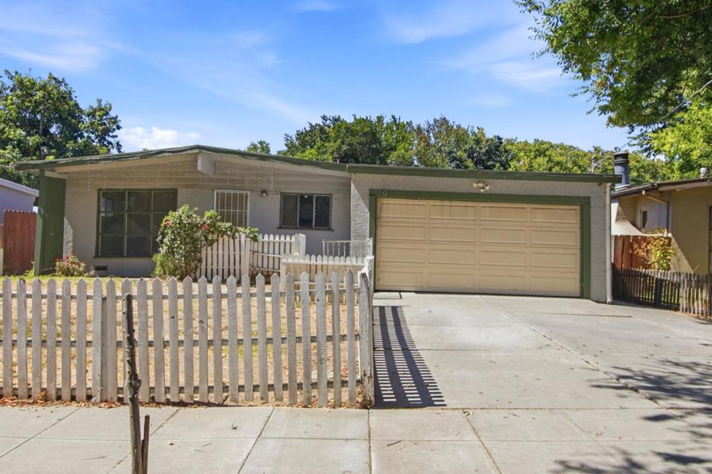 1561 Cross Way, San Jose, CA 95125 — photo 1