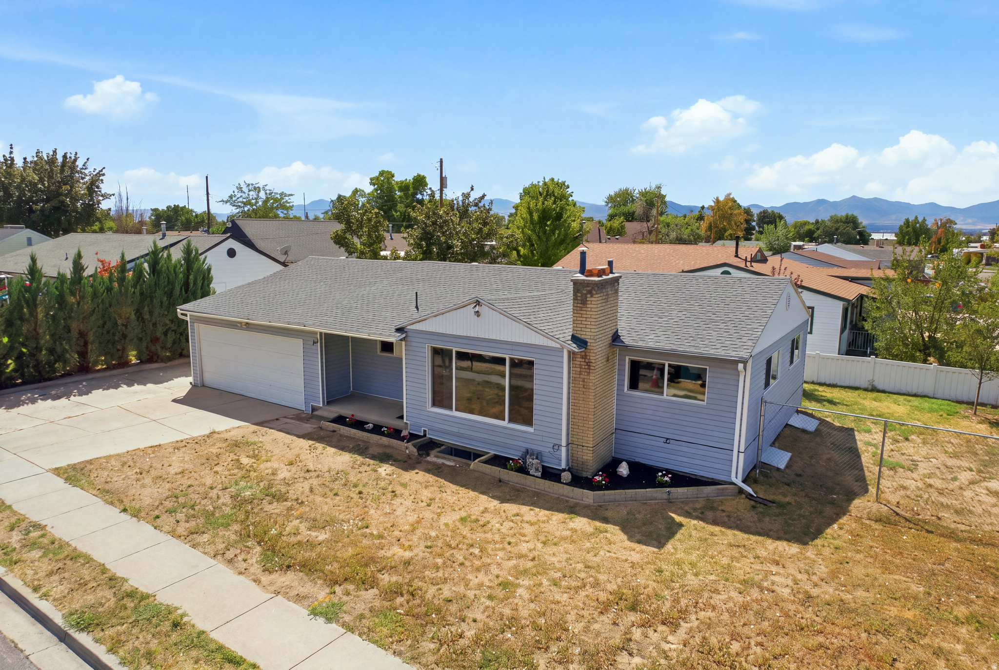 6272 S 400 E, Murray, UT 84107 — photo 1