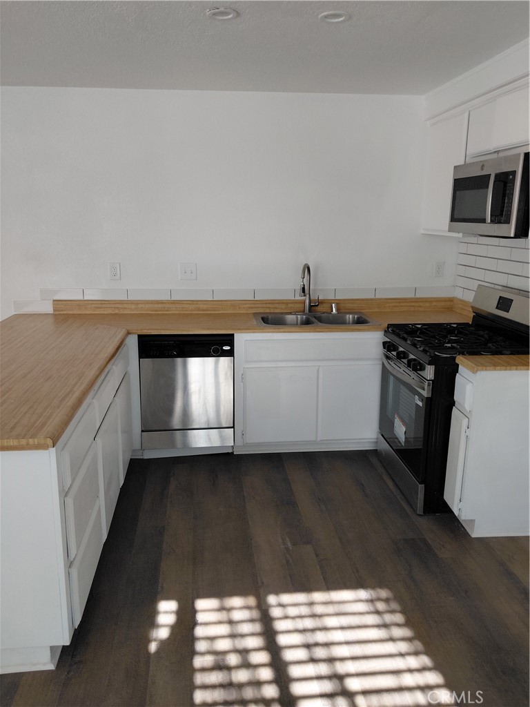 27160 Vista 36, Helendale, CA 92342 — photo 1