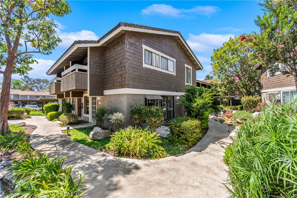 53 Streamwood, Irvine, CA 92620 — photo 1