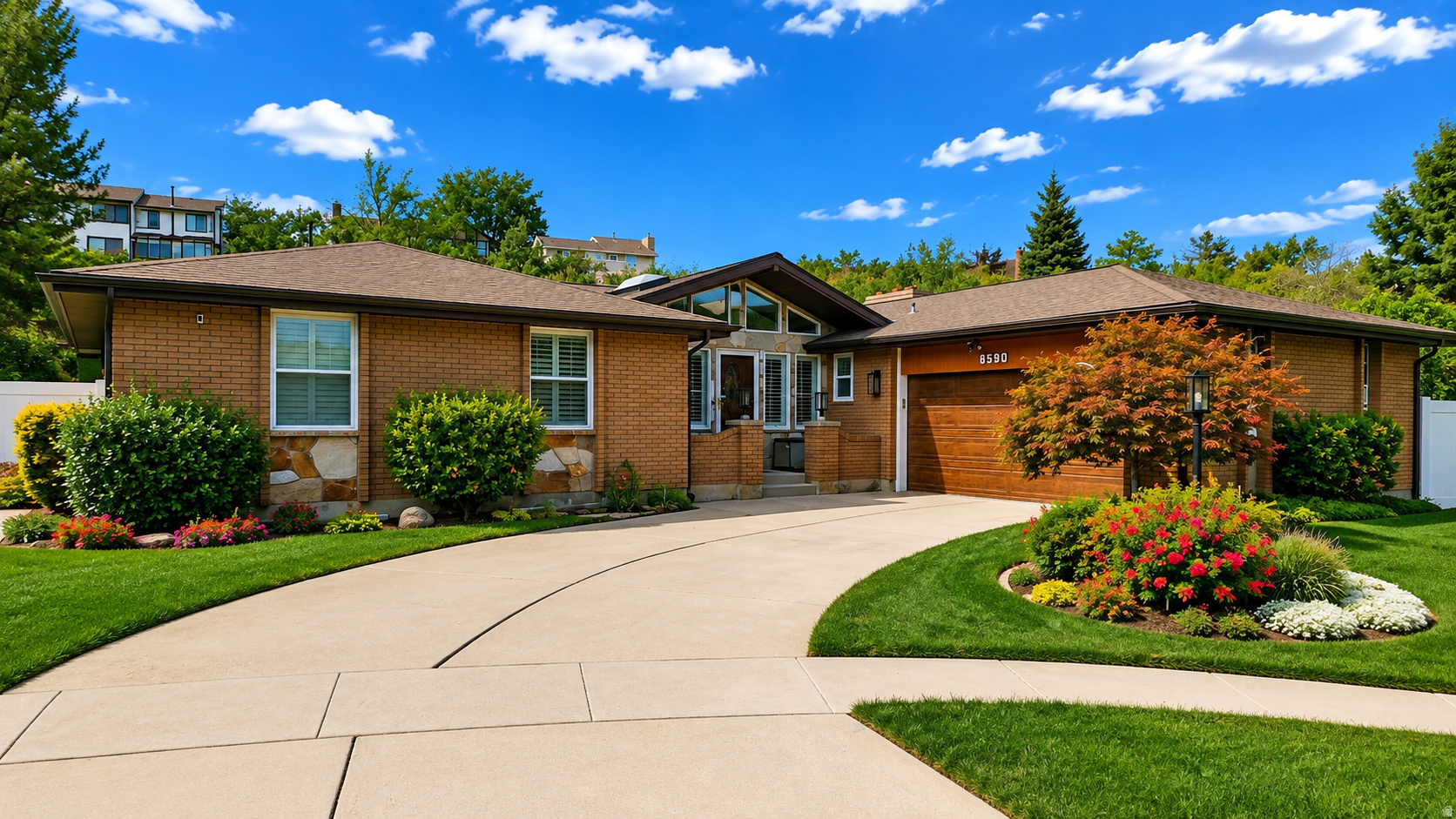 8590 S SNOWVILLE DR, Sandy, UT 84093 — photo 1