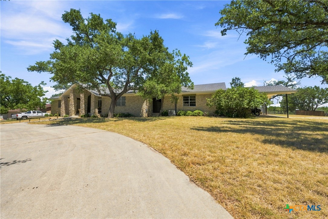 1103 Willis, Lampasas, TX 76550 — photo 1