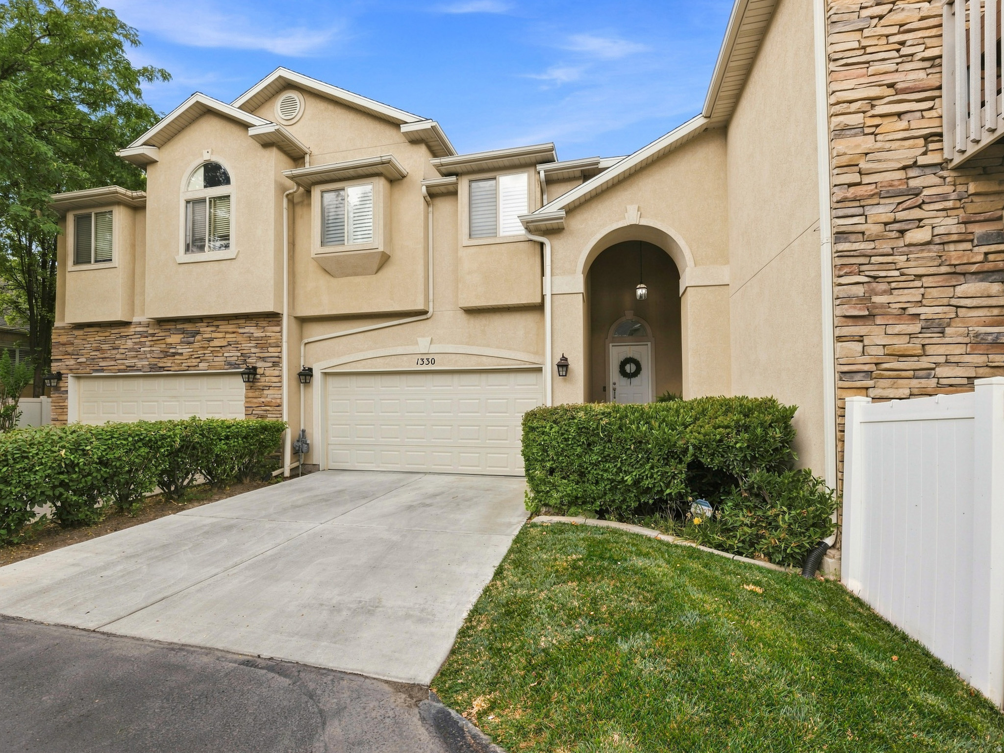 1330 E OLD MAPLE CT, Salt Lake City, UT 84117 — photo 1