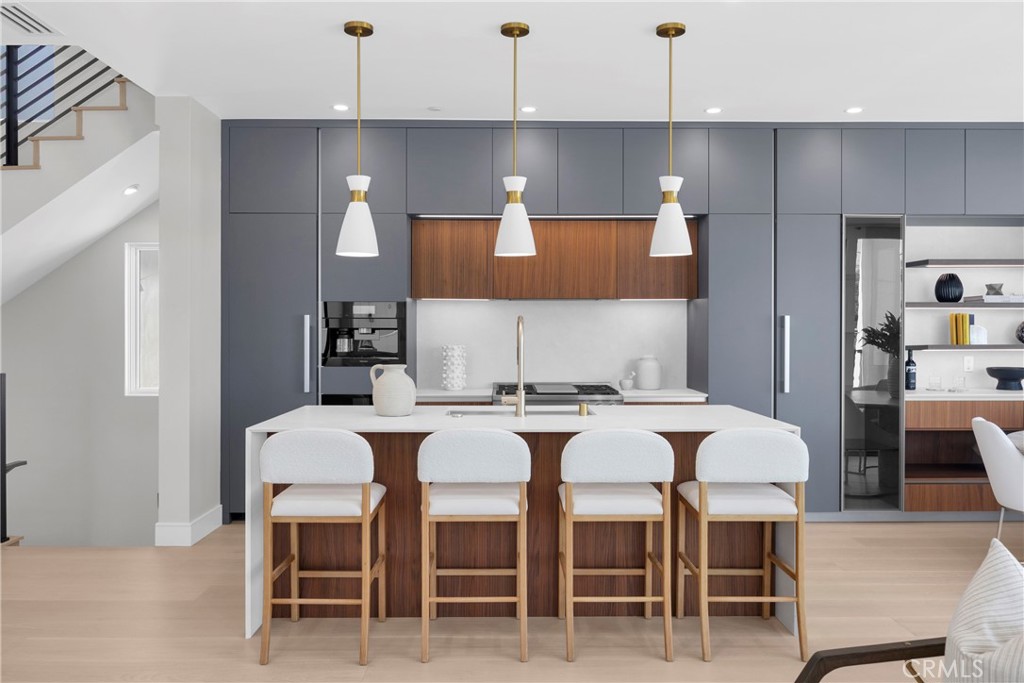 321 Larkspur Avenue 1/2, Corona Del Mar, CA 92625 — photo 1