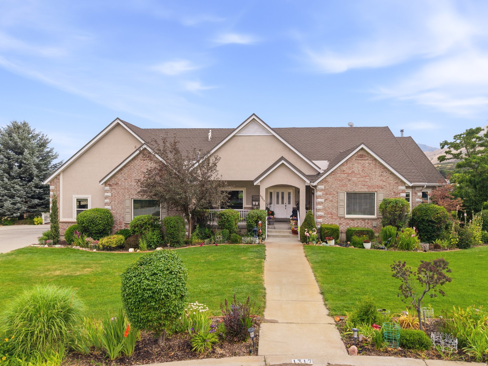 1317 E SOUTH POND CIR, Mapleton, UT 84664 — photo 1