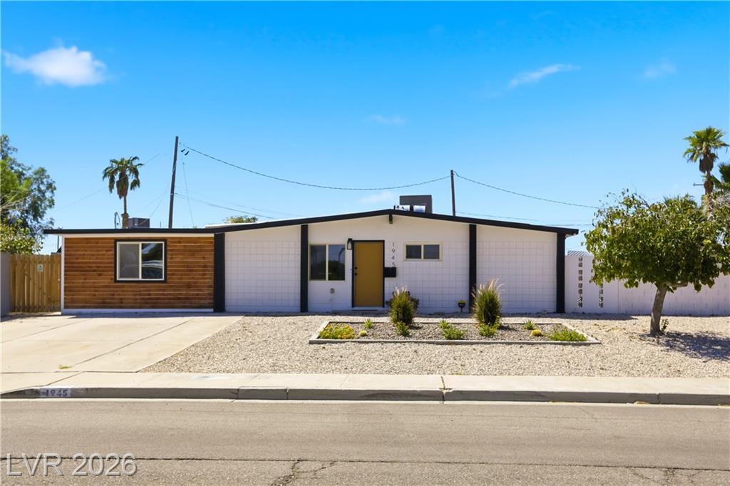 1945 Palma Vista Avenue, Las Vegas, NV 89169 — photo 1