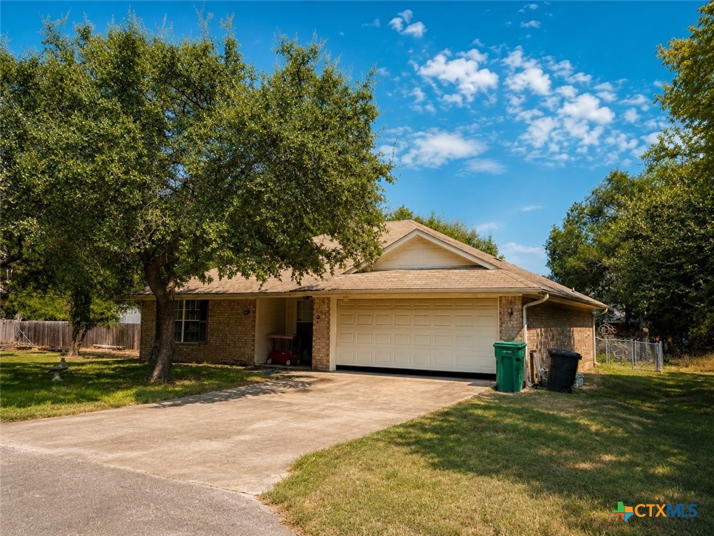 5 Willow Run, Belton, TX 76513 — photo 1