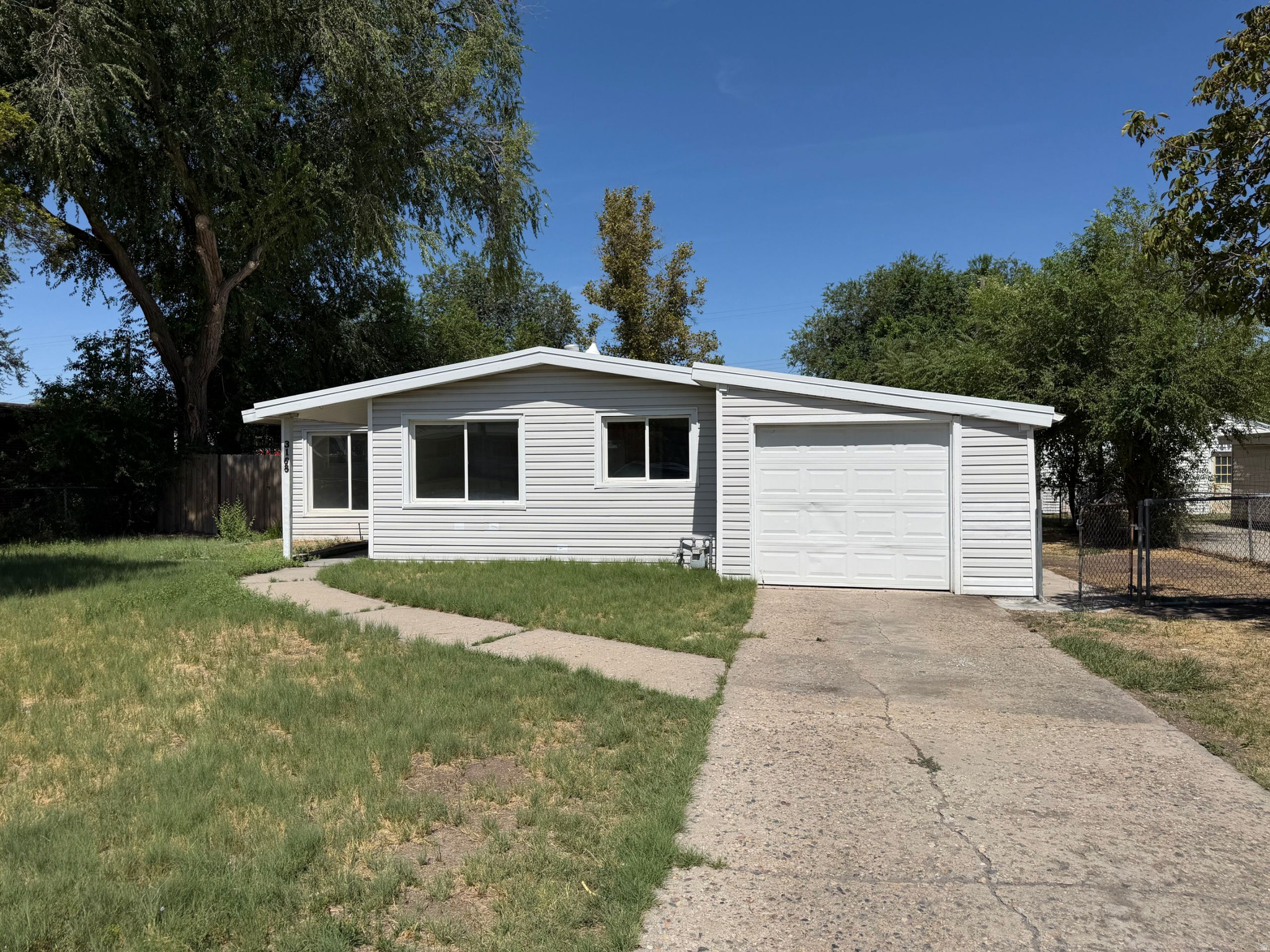 3168 W LEHI DR, West Valley City, UT 84119 — photo 1