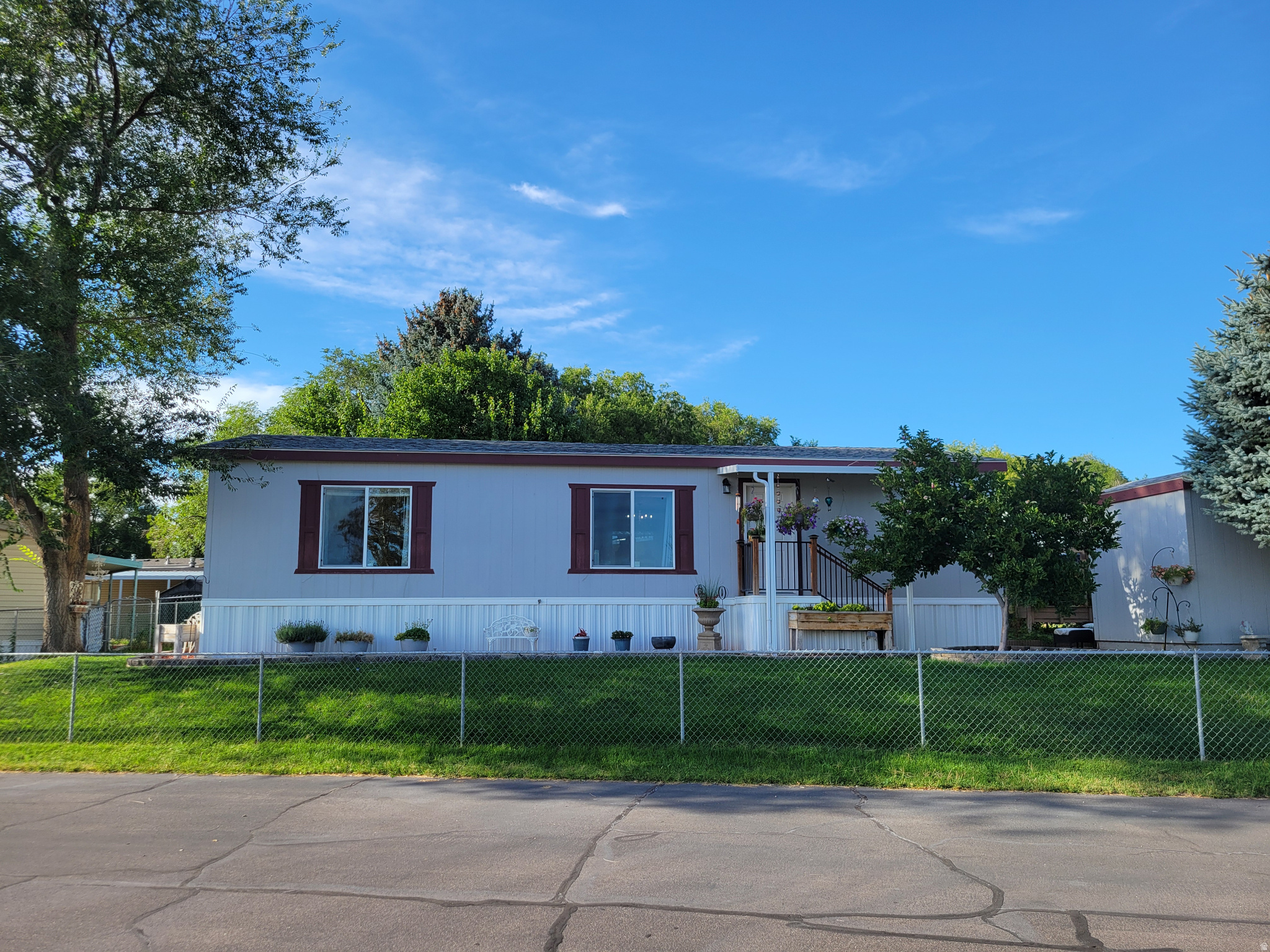 237  FREMONT WAY, Layton, UT 84041 — photo 1