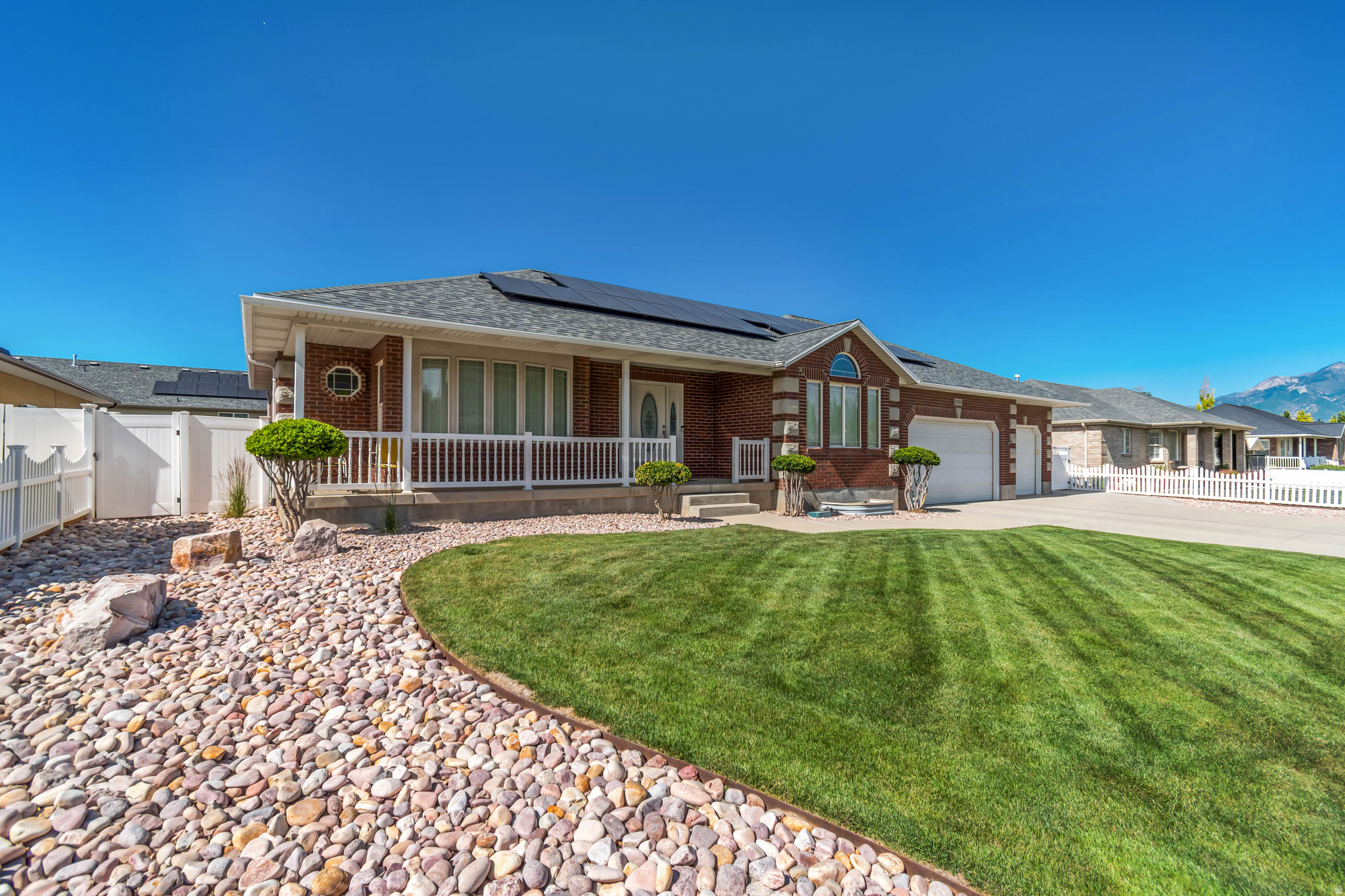 1238 W TRIMBLE LN, West Jordan, UT 84088 — photo 1