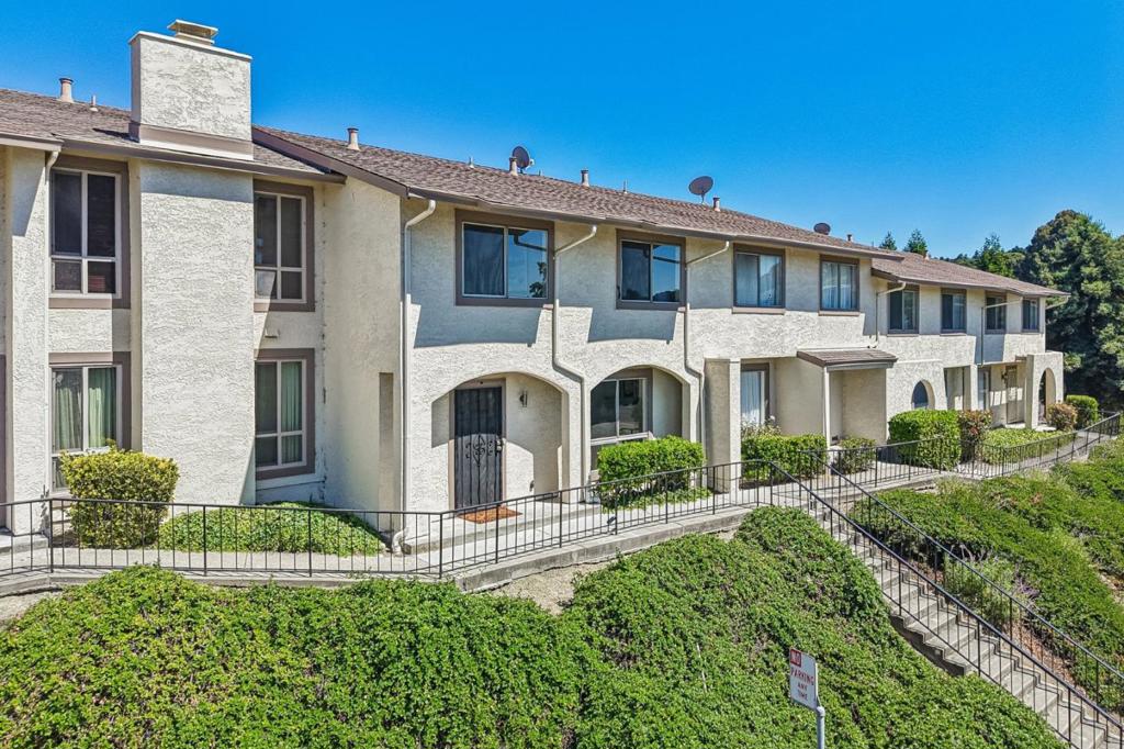 16 Greenview Lane, Richmond, CA 94803 — photo 1