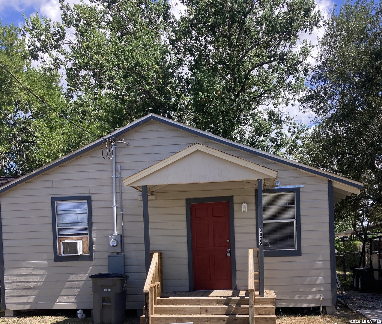2409 BOOKER ST, Victoria, TX 77901 — photo 1
