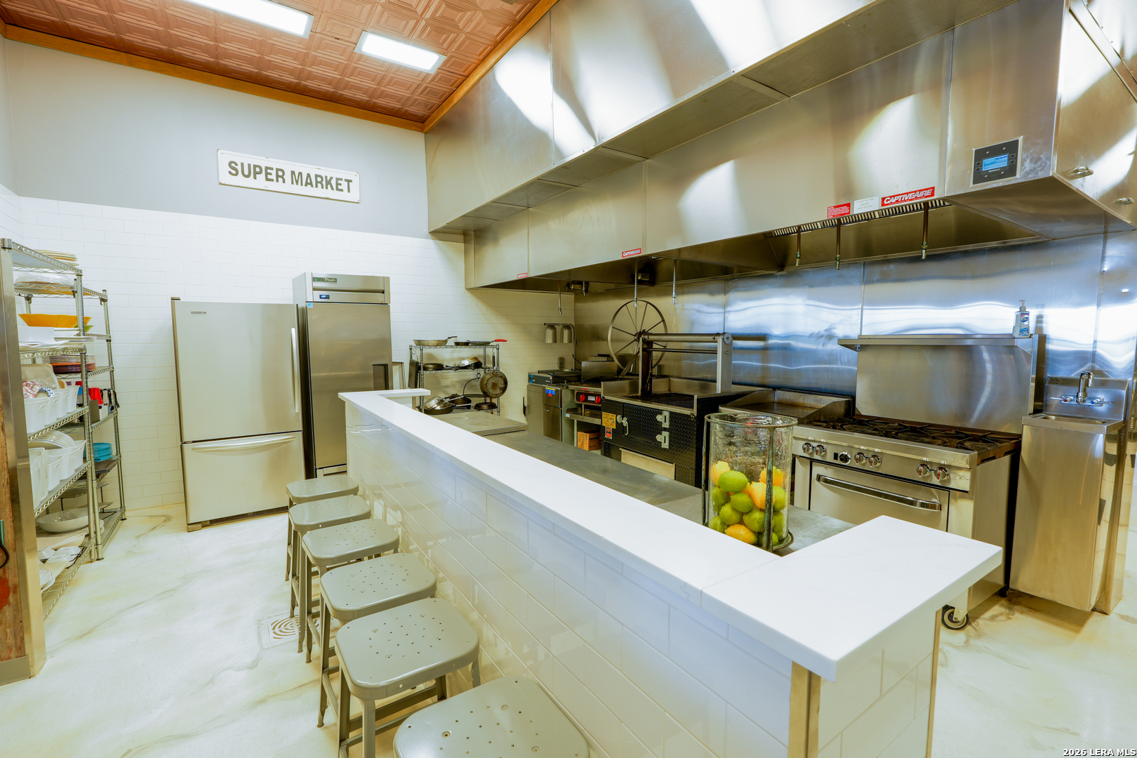 222 El Parisio, , 78003 — photo 1