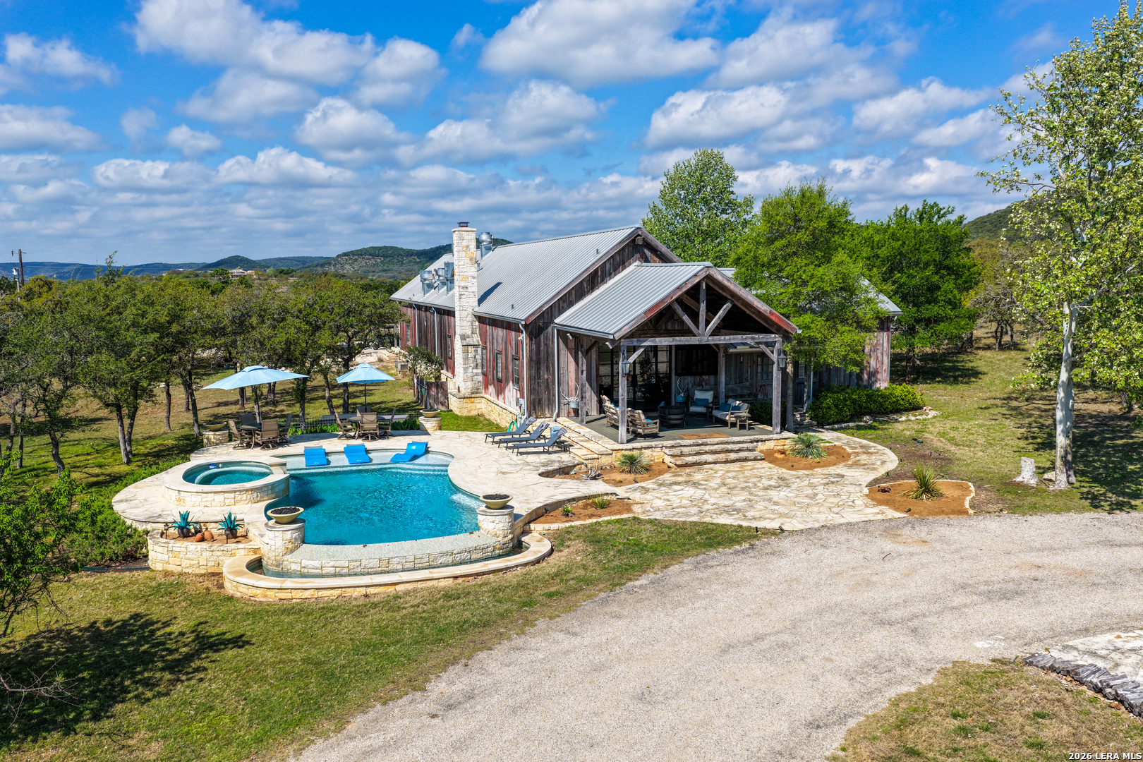 222 El Parisio, Bandera, TX 78003 — photo 1