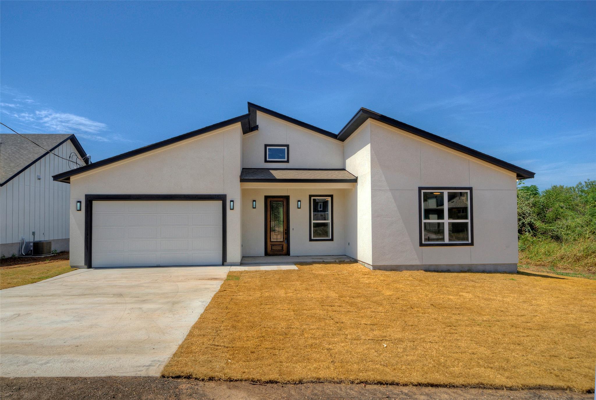 149  Waimanalo Ln, Bastrop, TX 78602 — photo 1