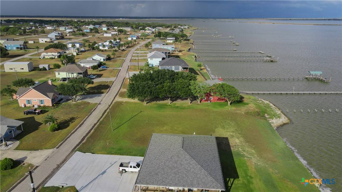 1664 Bayshore